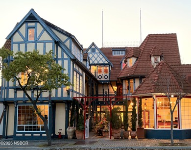 This stunningly designed DT Solvang commercial building