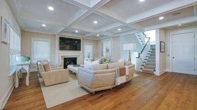 You'll love the feeling of warmth and spaciousness in this