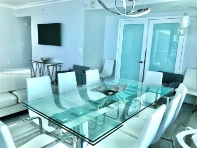 LUXURIOUS OCEANFRONT RESIDENCE WITH UNOBSTRUCTED VIEWS of the