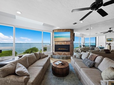Perfectly positioned on Sarasota Bay at the southern end of