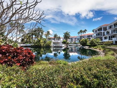 Perfectly positioned on Sarasota Bay at the southern end of