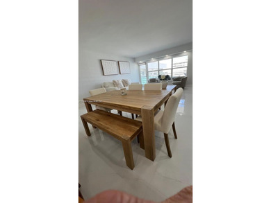 This stunning, fully remodeled apartment is the perfect blend of