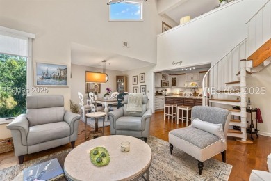 Penthouse villa 4 BR, 3 full bath This villa is beautifully