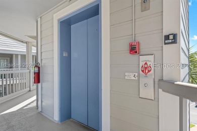 Penthouse villa 4 BR, 3 full bath This villa is beautifully