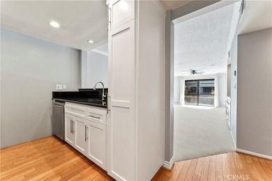 ***Resort style highly sought after Oak Pointe III