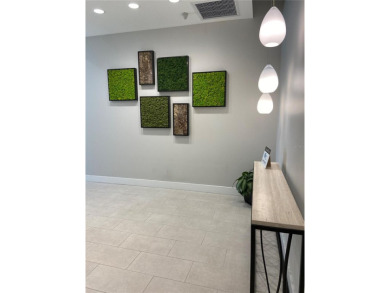 Refined Urban Living in the Heart of Downtown Sarasota. Discover