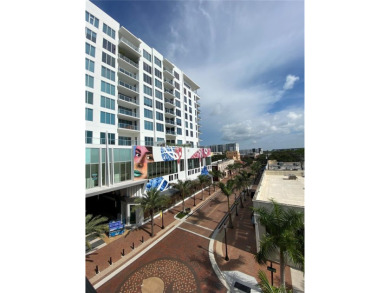 Refined Urban Living in the Heart of Downtown Sarasota. Discover