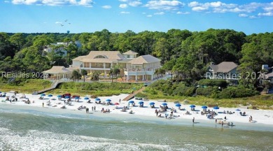 This highly sought-after Cutter Court Penthouse in the heart of