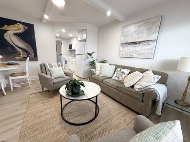 Ocean Tides Condo in Pristine Condition! This 1 Bedroom, 1 Bath