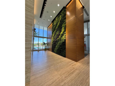 3BD, 3BATH APARTMENT. THE UNIT HAS A PRIVATE ELEVATOR ENTRANCE