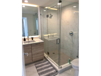 3BD, 3BATH APARTMENT. THE UNIT HAS A PRIVATE ELEVATOR ENTRANCE