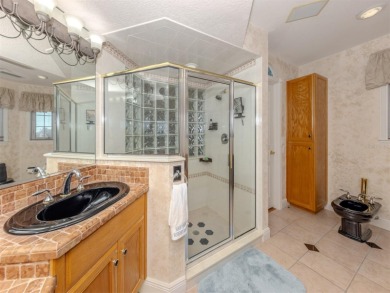 Breathtaking bayfront condominium at Mariner Village on