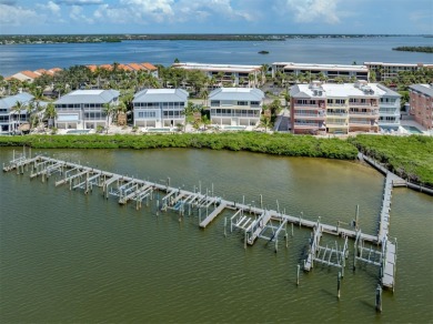Breathtaking bayfront condominium at Mariner Village on