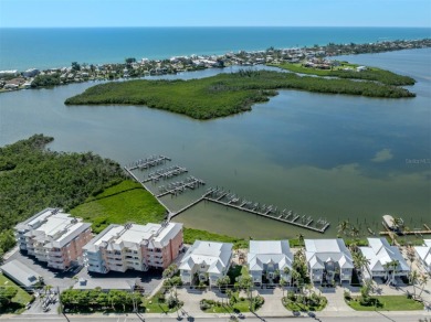 Breathtaking bayfront condominium at Mariner Village on