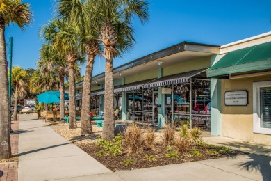 Breathtaking bayfront condominium at Mariner Village on