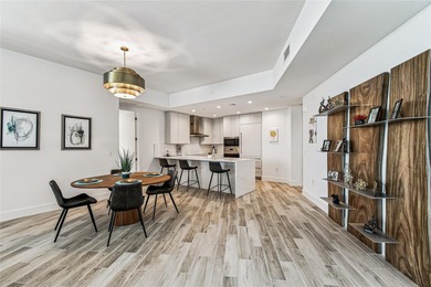 Wake to sunlit mornings and glittering Downtown Tampa vistas