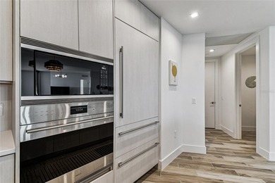 Wake to sunlit mornings and glittering Downtown Tampa vistas