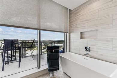 Wake to sunlit mornings and glittering Downtown Tampa vistas