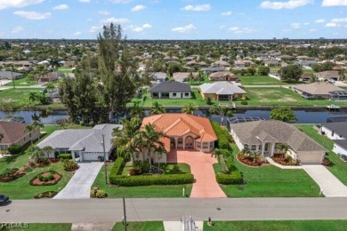 CAPE CORAL FRESHWATER CANAL HOME - This home is located close