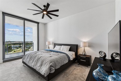 Wake to sunlit mornings and glittering Downtown Tampa vistas