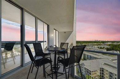 Wake to sunlit mornings and glittering Downtown Tampa vistas