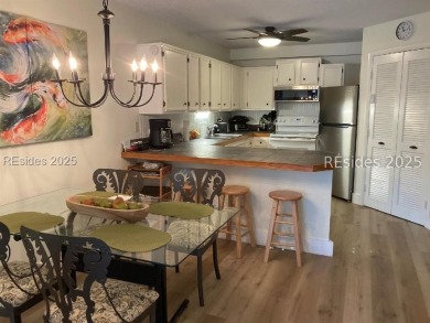 Relaxing & beautifully maintained island retreat at desirable