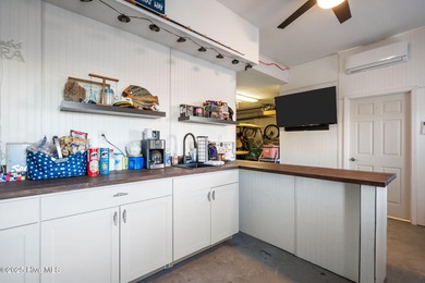 Luxury Coastal Living in Federal Point Yacht Club Welcome to 902