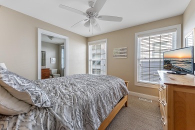 BEACHBLOCK SINGLE or Duplex! Welcome to 909 4th Street. An