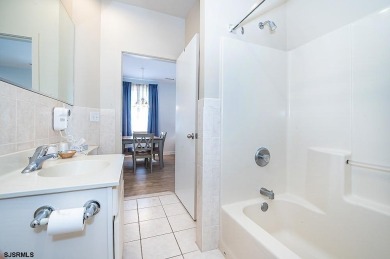 Beautiful 2BR/2BA at the Ebb Tide Suites Condominiums just a