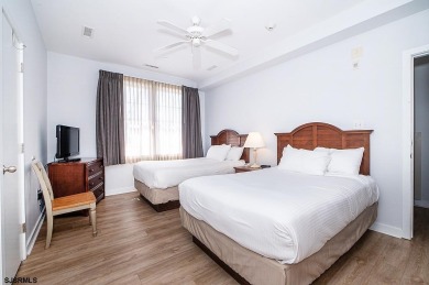 Beautiful 2BR/2BA at the Ebb Tide Suites Condominiums just a