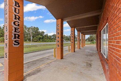 A turnkey business on the very high visibility corner of US 19