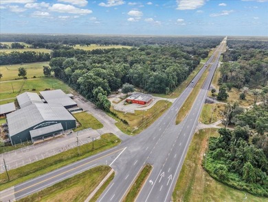 A turnkey business on the very high visibility corner of US 19