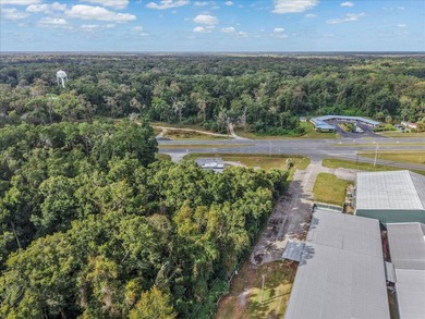 A turnkey business on the very high visibility corner of US 19