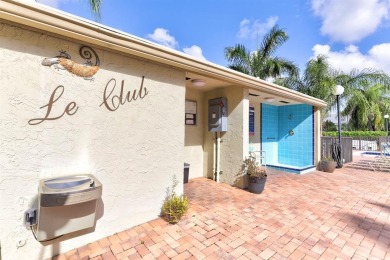 Light, updated, and welcoming--this 2BR/2BA condo in Cypress