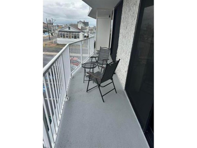 Spacious and beautifully upgraded, this larger one-bedroom