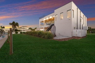 STUNNING New Construction WATERFRONT Home in LONGBOAT KEY