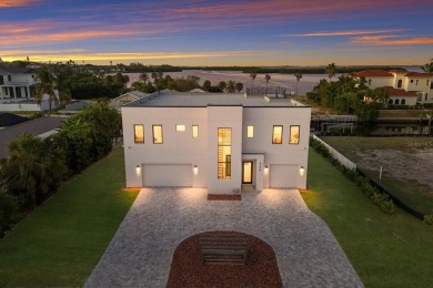 STUNNING New Construction WATERFRONT Home in LONGBOAT KEY