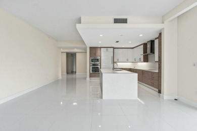 Private Elevator invites you to this spacious 3bed/3.5bath plus