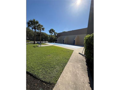 Spacious 2 bedrooms and 2.5 bathrooms unit. Located in the