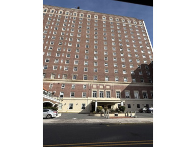 Experience the Ritz lifestyle-travel back in time a hundred