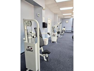 Beautiful Condo with 2 Bedrooms & 2 Full Bathrooms. Clubhouse is