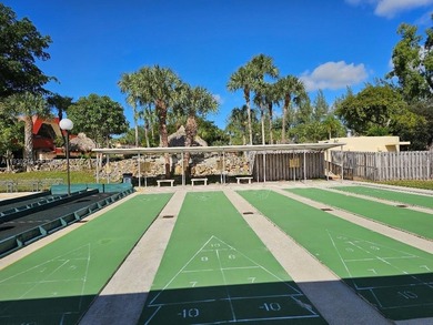 Beautiful Condo with 2 Bedrooms & 2 Full Bathrooms. Clubhouse is