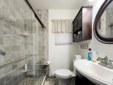 ADORABLE and clean as a whistle! And the location can NOT be