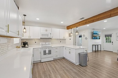 Price Reduced to $289,900! Immaculate, move-in ready remodeled