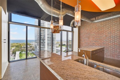 One or more photo(s) was virtually staged. Experience the