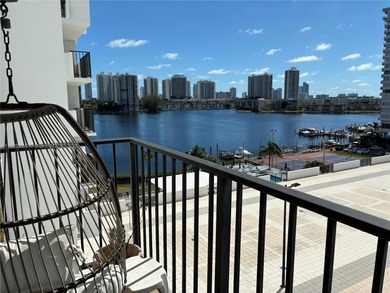 Stunning lake and ocean views from this spacious 2-bed, 2-bath