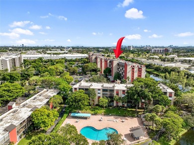 Corner Unit in Cypress Bend - Pompano Beach 2 bed, 2 bath condo