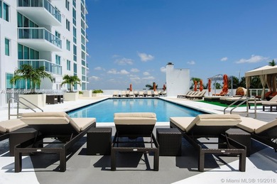 Bright and spacious unit with stunning views over the river