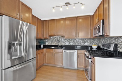 Sprawling high floor two bedroom, two bathroom condo with prime