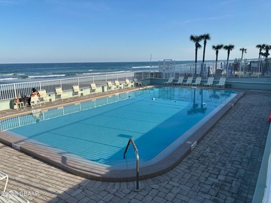 **Studio Condo in Daytona Beach Shores - Perfect Investment or